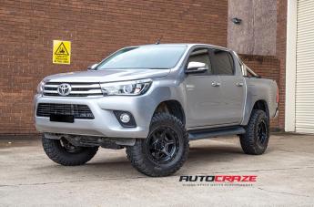 TOYOTA HILUX 4WD PORTAL SATIN BLACK